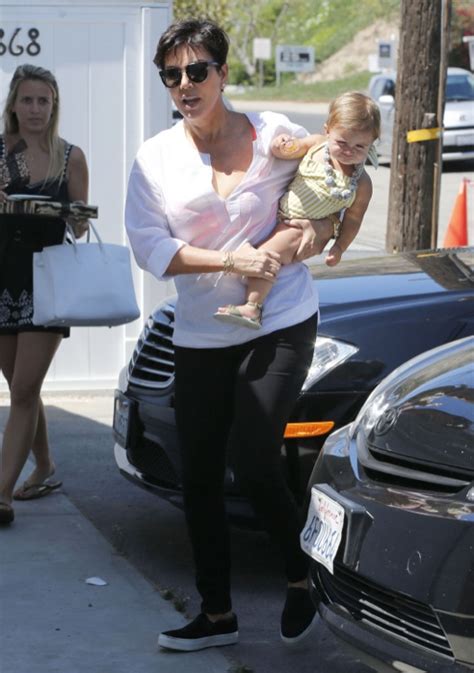 Kris Jenner Out With Her Grandkids In Malibu | Celeb Baby Laundry