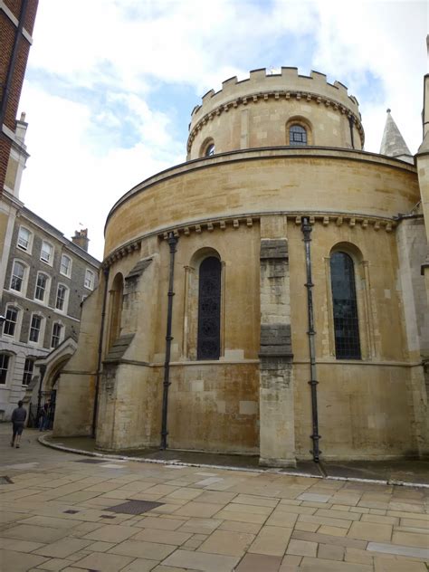 Medieval London : The Temple church (photograph post)