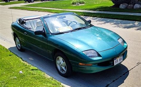 5-Speed Survivor: 1997 Pontiac Sunfire Convertible | Barn Finds