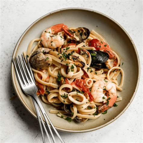 Italian Seafood Pasta (Scialatielli allo Scoglio) - Pina Bresciani