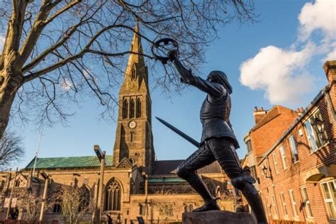 Leicester Heritage Guide | History, Photos, & Accommodation