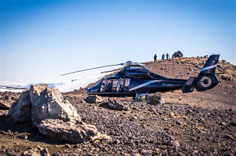 Iceland Volcano Helicopter Landing with Norðurflug Helicopter Tours (PHOTOS) - Global Girl Travels