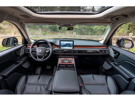 2020 Lincoln Aviator: 77 Interior Photos | U.S. News