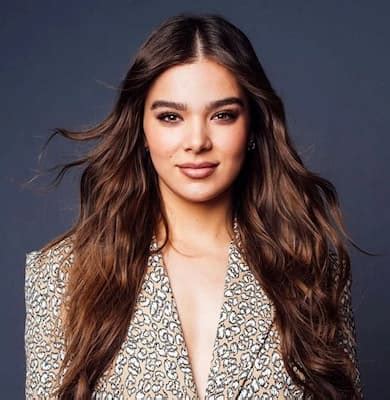 Hailee Steinfeld Bio, Wiki, Actress, Age, Family, Husband, Career