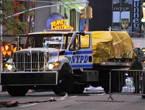 Times Square bomb scare | New York Post