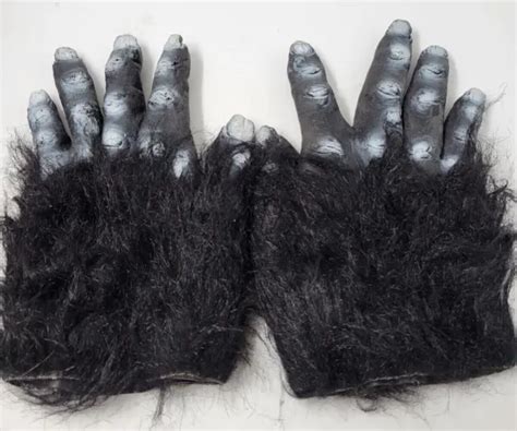 WEREWOLF BEAST MONSTER Claws Hands Adult Halloween Costume Gloves Fur Vintage $18.48 - PicClick