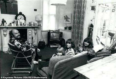 Timothy West (left) and Prunella Scales (right) family in their home in ...