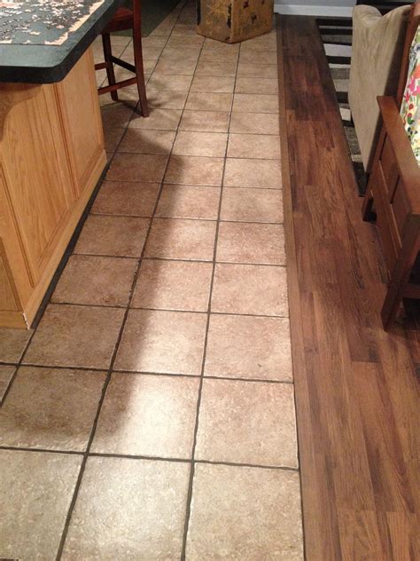 Laminate floor transitions to tiles