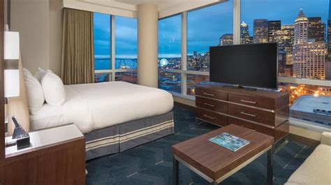 Embassy Suites Seattle Downtown Hotel - Pioneer Square