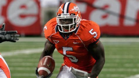 Steelers select RB Rashard Mendenhall in the first round