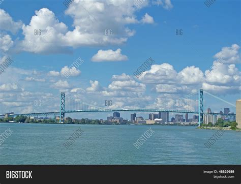 Ambassador Bridge Image & Photo (Free Trial) | Bigstock