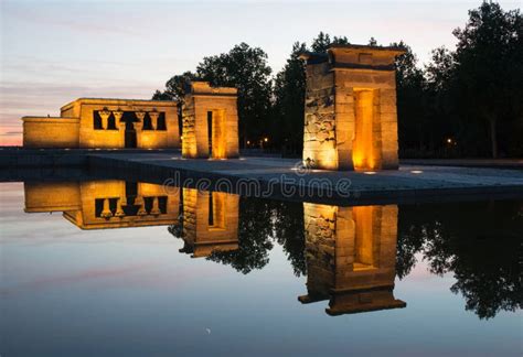 Templo De Debod At Sunset, Madrid Stock Photo - Image of spain, famous ...