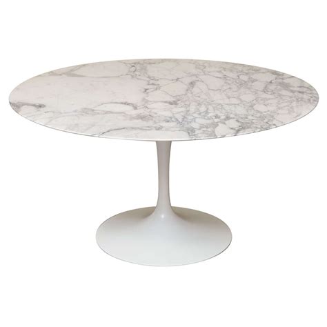 Round Marble Top Saarinen Dining Table at 1stdibs