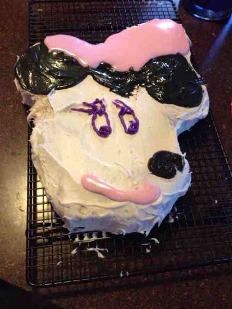 11 hilarious birthday cake fails