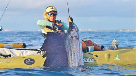 Ocean KAYAK Fishing - girl catches GIANT SAILFISH in the deep sea ...