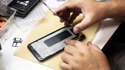 How Much You Should Actually Be Paying To Replace A Samsung Phone Screen