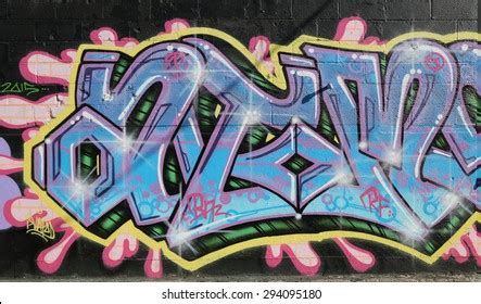 2,159 Brooklyn Graffiti Background Images, Stock Photos & Vectors ...