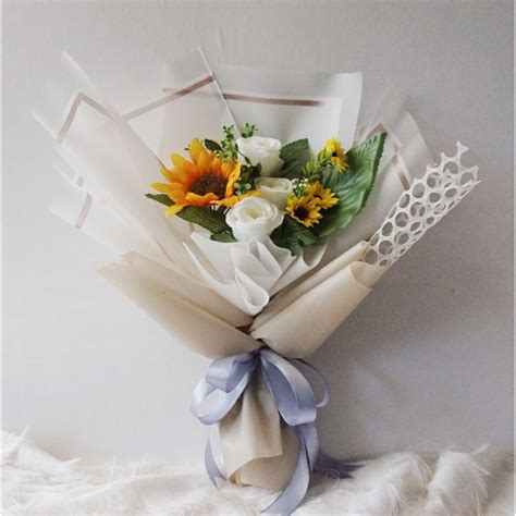 Jual sunny bouquet | Buket bunga murah | buket wisuda | buket ulang tahun | Shopee Indonesia