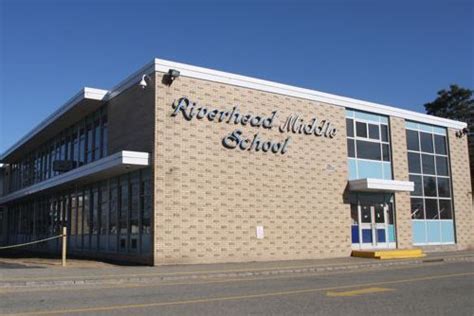 Riverhead Middle School names second quarter honor roll students | RiverheadLOCAL