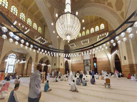 Bahrain mosques to allow only those who took COVID-19 vaccine