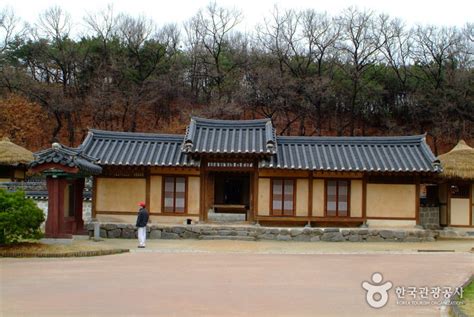 Birthplace of Empress Myeongseong (Queen Min) (명성황후 생가) - Kpopmap - K ...