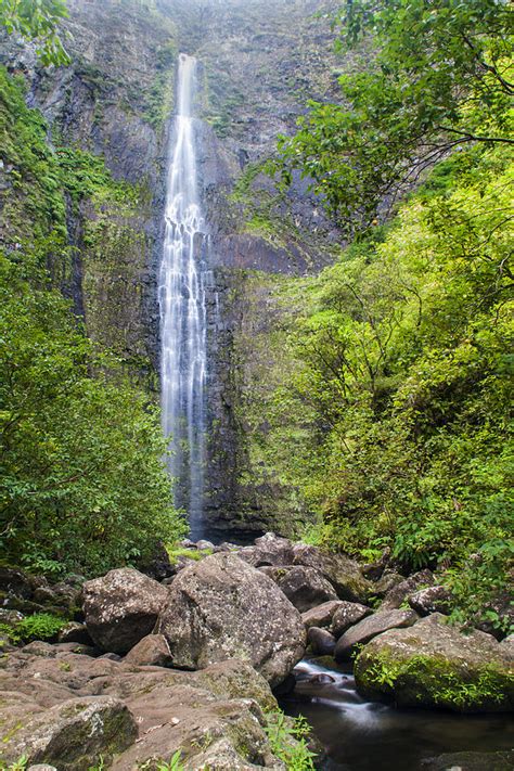 Hanakapiai Falls - Kalalau Trail Kauai Hawaii Photograph by Brian Harig