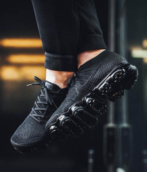 32 Types Of Shoes Men Should Try This Year | Black nike shoes, Vapormax ...