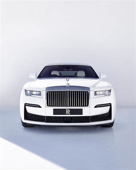 White Rolls Royce Wallpaper