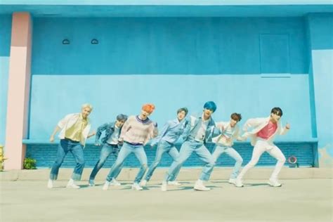 BTS Smashes Record As “Boy With Luv” MV Hits 20 Million Views | Soompi