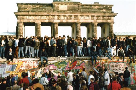 30 years ago the Berlin Wall fell. And then Prague happened. - News @ Northeastern