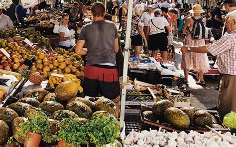 Shop at Port Townsend Farmers' Market - Olympic Lodgin