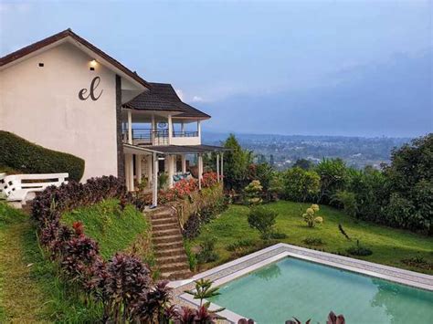 10 Rekomendasi Villa di Bogor untuk Staycation 2025