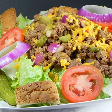 CHEESEBURGER SALAD – Kitch Me Now