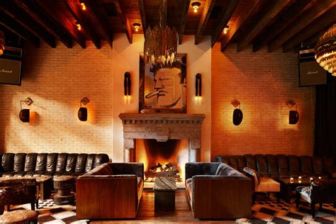 10 Beautiful Hotel Fireplaces For Fall Travel | Vogue