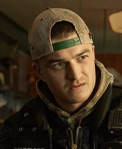 'Fargo': Joe Keery Fumbles With a Gun in First Look at Gator Tillman ...