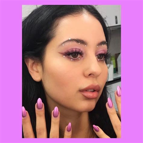 Maddy's Matching Eye and Nail Look | Maddy's Euphoria Makeup Looks | POPSUGAR Beauty Photo 6