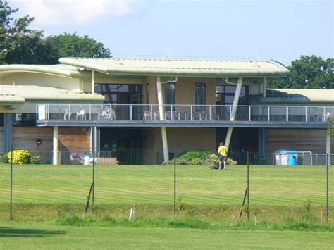 Guildford High School Sports Pavilion © Colin Smith cc-by-sa/2.0 :: Geograph Britain and Ireland