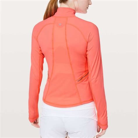 lululemon athletica | Tops | Nwt Lululemon Athletica Front Of The Pack ...