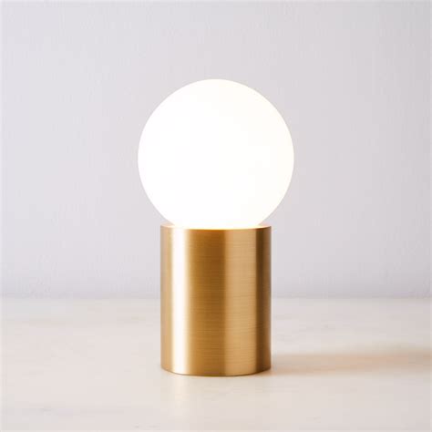 Brass Socket Table Lamp | Lamp, Table lamp, Modern table lamp