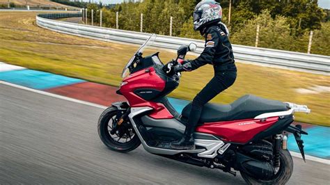 Chinese Motorcycle Maker Dayang Launches ADV 350 Maxi-Scooter