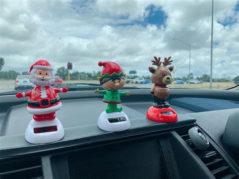 Holidays On The Road: The Best Christmas Car Decorations