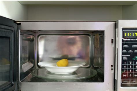 Our Simple and Meaningful Life: Cleaning the Microwave the easy way