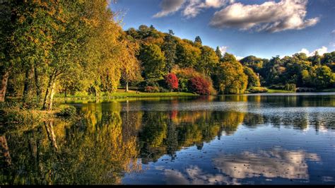 Lac en automne - Fond d'écran Ultra HD