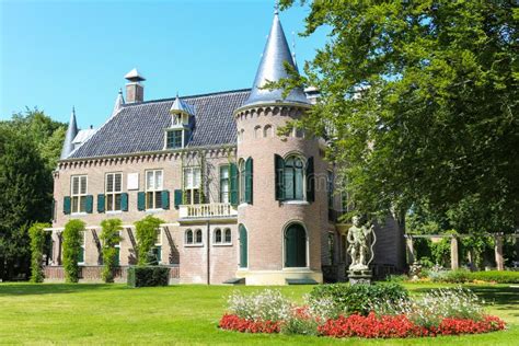 Keukenhof castle, Holland stock photo. Image of king - 37489362