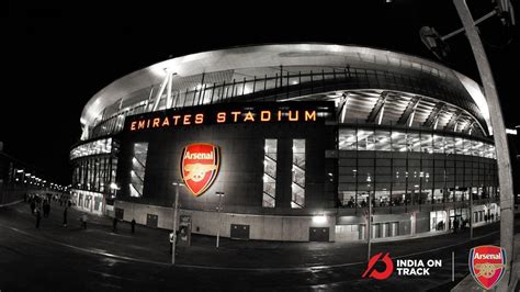 Emirates Stadium At Night Wallpaper