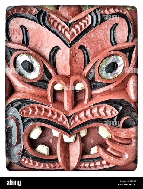 Maori carving new zealand hi-res stock photography and images - Alamy