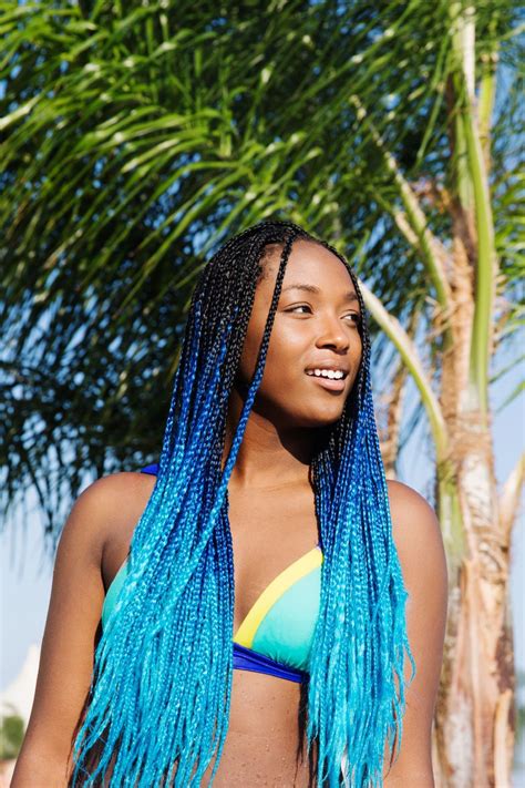 The Best Beach-Ready Looks From Hangout Fest | Braided hairstyles, Hair styles, Box braids styling