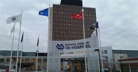 Hines VA Hospital Completes 100th Kidney Transplant