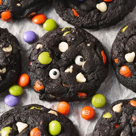 Spooky Halloween Cookies Recipe - Handle the Heat | Halloween cookie recipes, Cookie recipes ...