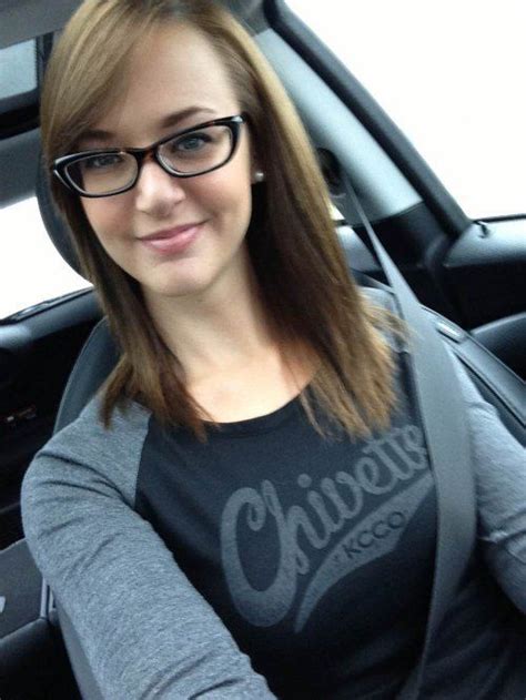 The newly single Chivettes have come out to play (36 Photos) | Girls with glasses, Attractive ...